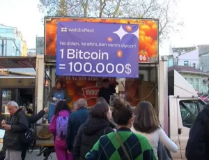 Bitcoin’in Yükselişini Lokma Dağıtarak Kutladılar: ‘1 Bitcoin 100 Bin Dolar’