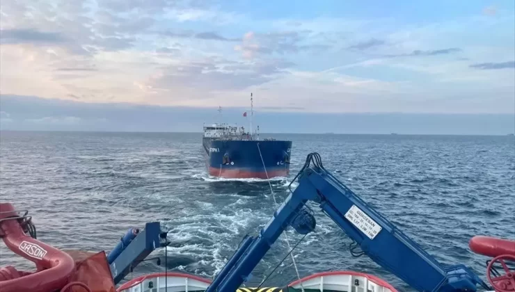 Boğaz’da Arıza Yapan Tanker Kurtarıldı