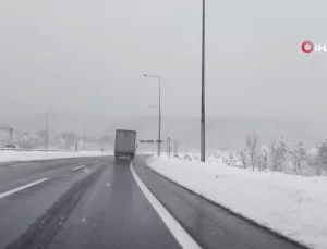 Bolu Dağı Tüneli’nde Kar Yağışı Etkili