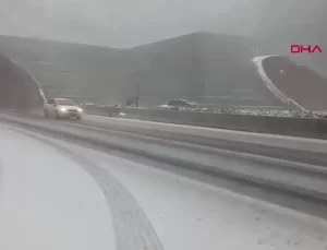 Bolu Dağı’nda Mevsimin İlk Kar Yağışı