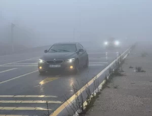 Bolu Dağı’nda Sis Nedeniyle Görüş Mesafesi Düştü