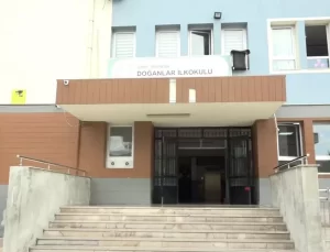 Bornova’da Öğretmenler Günü Coşkuyla Kutlandı