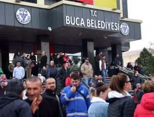 Buca Belediyesi İşçileri Greve Gitti