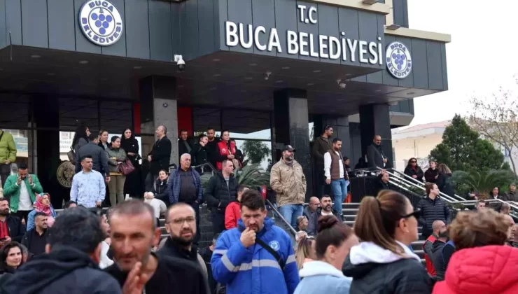 Buca Belediyesi İşçileri Greve Gitti