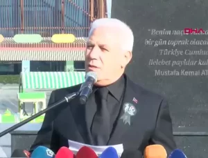 Bursa’da Atatürk Heykeli Açıldı