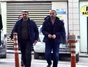 Bursa’da Büfeci Bıçakla Yaralandı
