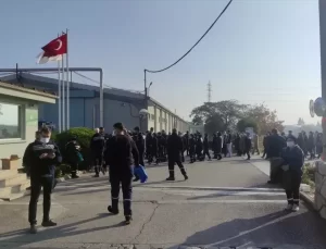 Bursa’da Fabrikada Kimyasal Tepkime: 19 İşçi Hastaneye Kaldırıldı