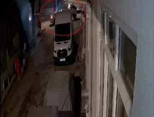 Bursa’da Hafif Ticari Araç ile Otomobil Çarpıştı: 1 Yaralı