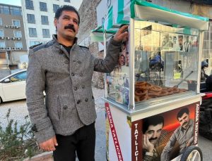 Bursa’da İbrahim Tatlıses hayranı tatlıcı ilgi çekiyor