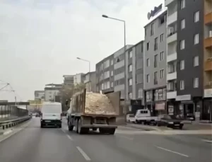 Bursa’da Kamyon Tehlike Saçtı