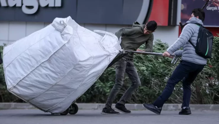 Bursa’da Kuvvetli Lodos Etkili