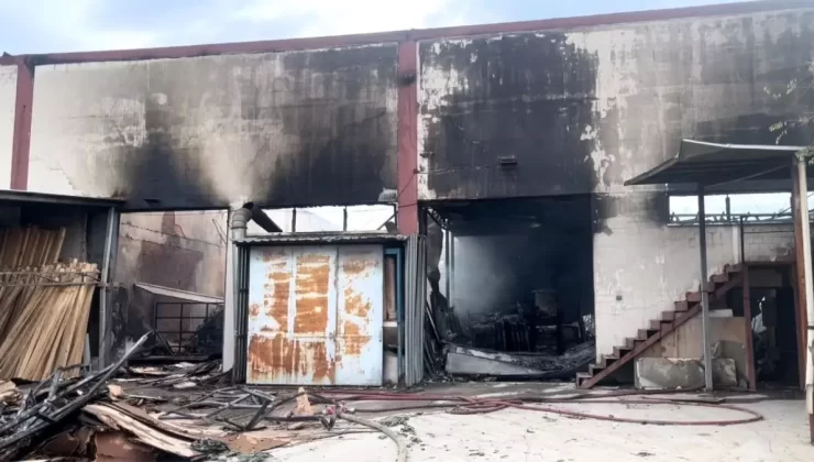 Bursa’da Mobilya Fabrikasında Büyük Yangın