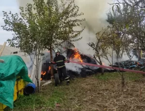 Bursa’da Saman Yığınları Yangın Çıkardı, Bir Kişi Dumandan Etkilendi