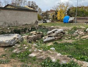 Bursa’nın tarihi mezarlığında yürek burkan manzaralar