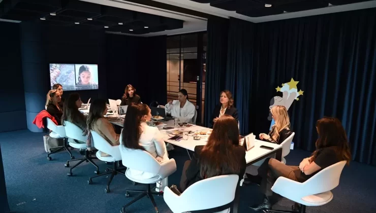 Büşra Orakçıoğlu UNICEF İyilik Gönüllüleri’nde