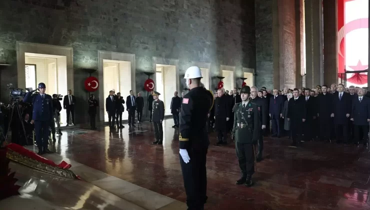 Büyük Önder Atatürk için Anıtkabir’de devlet töreni düzenlendi
