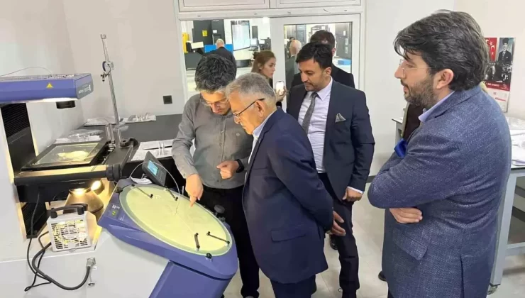 Büyükkılıç, TOMTAŞ Havacılık Tesisi’ni Ziyaret Etti