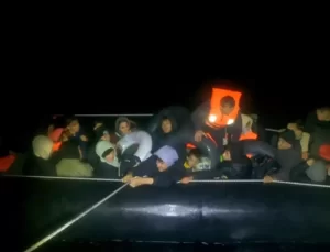 Çanakkale açıklarında 108 göçmen yakalandı