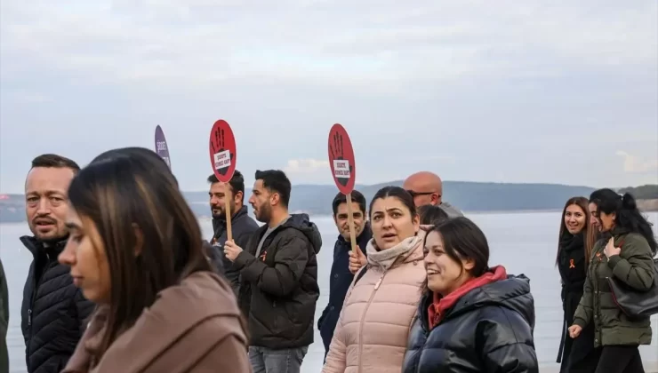 Çanakkale’de Kadına Yönelik Şiddet Yürüyüşü