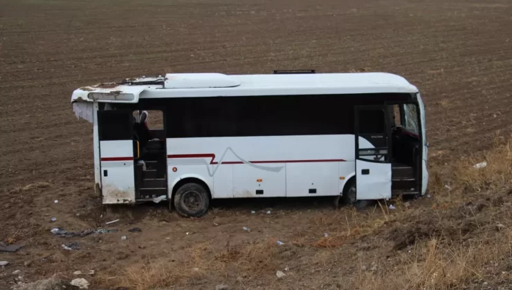 Çankırı’da Cenaze Giderken Midibüs Devrildi: 29 Yaralı