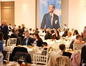 Çeşme’de Öğretmenler Günü Kutlaması