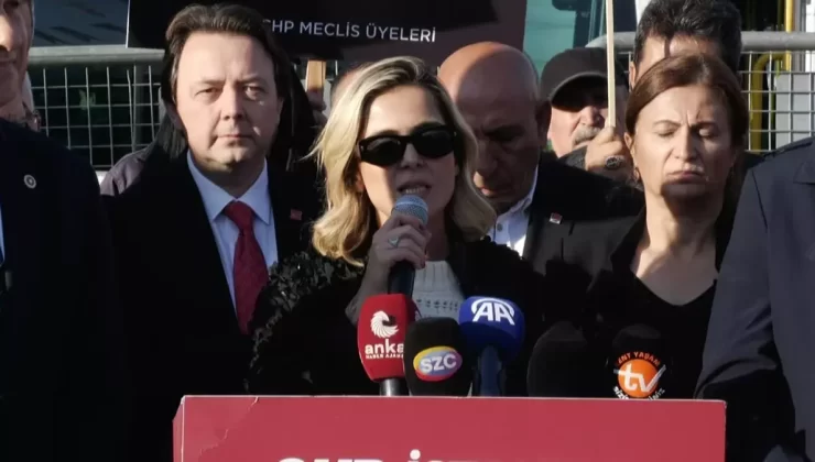 CHP Esenyurt’ta Adalet Nöbeti Tutuyor