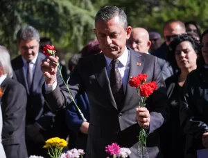 CHP Genel Başkanı Özel, yayıncı İlhan Erdost’u anma programında soruları yanıtladı Açıklaması