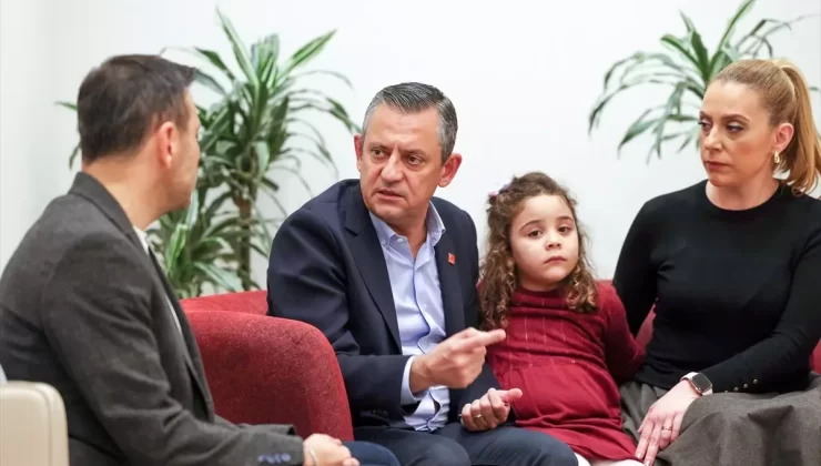CHP Genel Başkanı Özel’den Gezi Parkı davası hükümlüsü Kahraman’ın ailesine ziyaret
