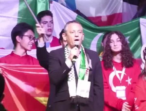 CHP Lideri Özgür Özel, Dünya Robot Olimpiyatı Açılışında Önemli Açıklamalar Yaptı