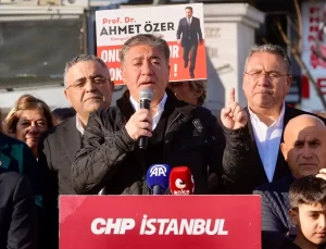 CHP’den Ahmet Özer’e Destek Protestosu