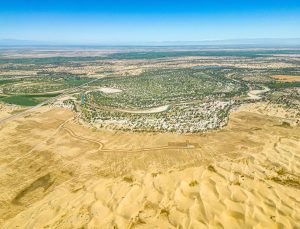 Çin en büyük çölünü devasa bir yeşil kuşakla çevreledi