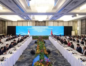 Çin ve Singapur İşbirliğini Güçlendiriyor