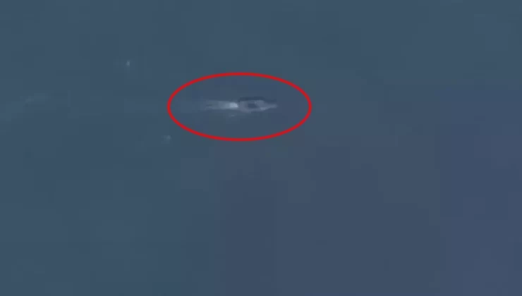 Çin’in 9 milyar dolarlık gizli savaş gemisi ilk kez görüntülendi