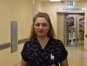 Çöp Konteynerindeki Bebek Tedavi Altında