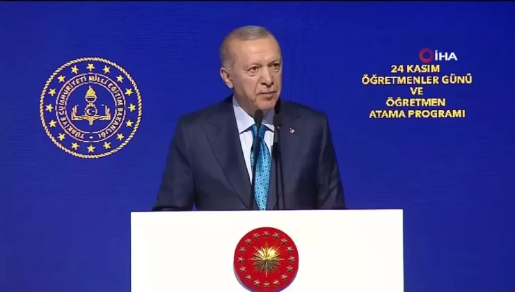Cumhurbaşkanı Erdoğan: “2025 itibarıyla 300 bin öğretmenimiz uzman ve başöğretmen unvanını elde edecek”