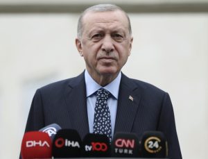 Cumhurbaşkanı Erdoğan, cuma namazını Hz. Ali Camisi’nde kıldı