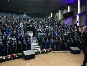 Cumhurbaşkanı Erdoğan: Dostum Trump’tan eski yönetimin hatalı politikalarını terk etmesini bekliyoruz-1