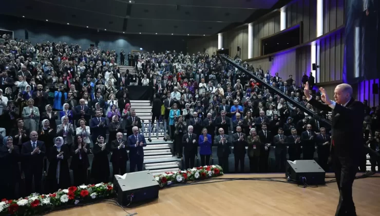 Cumhurbaşkanı Erdoğan: Dostum Trump’tan eski yönetimin hatalı politikalarını terk etmesini bekliyoruz-1