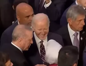 Cumhurbaşkanı Erdoğan, G20 Zirvesi’nde Biden ile ayaküstü sohbet etti
