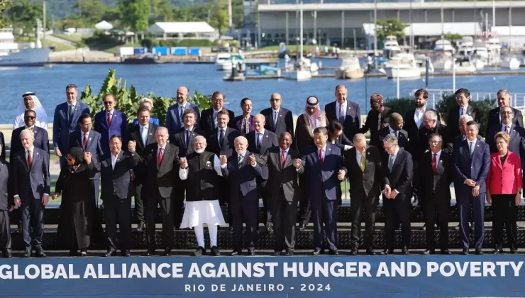 Cumhurbaşkanı Erdoğan G20 Zirvesi’nde Liderlerle Bir Araya Geldi