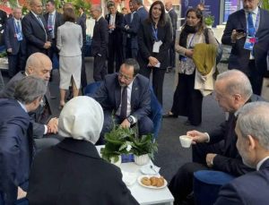 Cumhurbaşkanı Erdoğan, Hristodulidis ve Miçotakis aynı karede