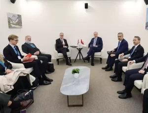 Cumhurbaşkanı Erdoğan, İngiltere Başbakanı Keir Starmer ile görüştü