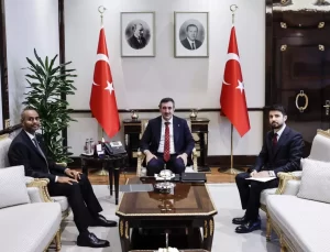 Cumhurbaşkanı Yardımcısı Cevdet Yılmaz, Somali Savunma Bakanı ile Görüştü