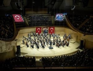 Cumhurbaşkanlığı Senfoni Orkestrası, Büyük Önder Atatürk anısına özel konser verdi