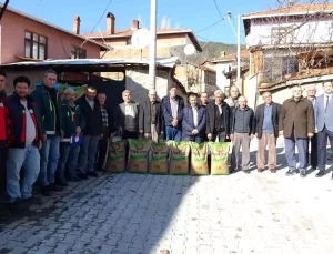 Dağdemirli Köyü’nde Çiftçilere Tohum Desteği