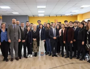 Demirören Medya Lisesi’nden unutulmaz Öğretmenler Günü etkinliği