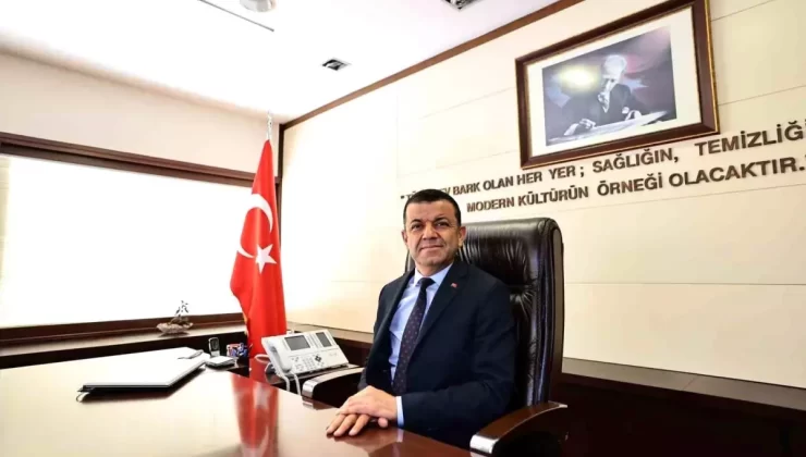 Denizli Belediye Başkanı Atatürk’ü Andı