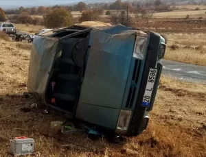 Denizli’de devrilen otomobildeki 1 kişi öldü, 1 kişi yaralandı