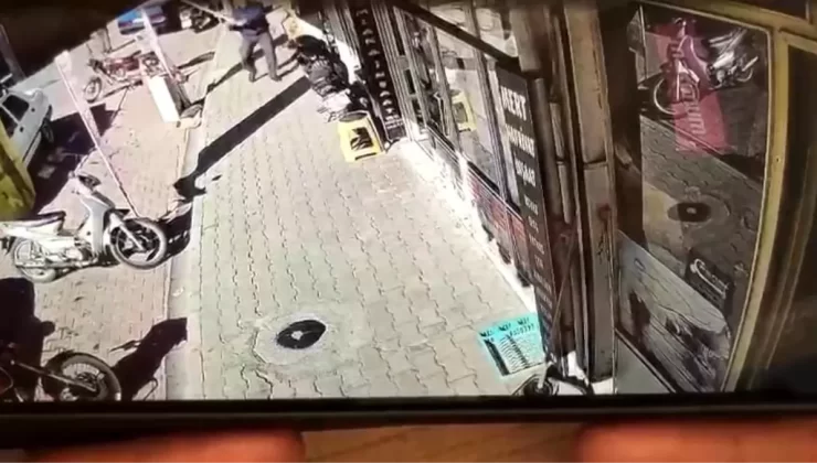 Denizli’de Dükkan Camı Kırıldı