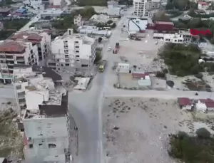 Depremde Eşini ve Çocuğunu Kaybeden Öğretmen: ‘Öğrencilerim Tek Tesellim’